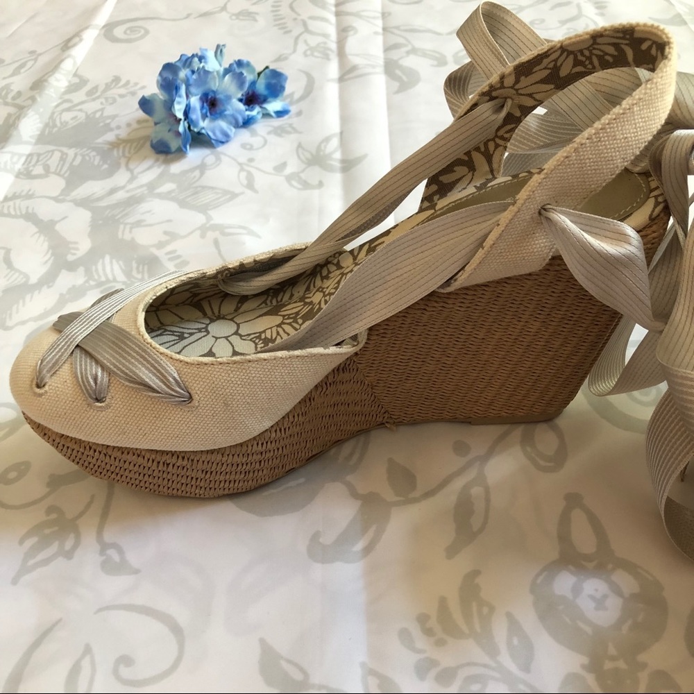 BNIB Report Basketweave Platform Ankle Tie Wedges - Picture 2 of 5